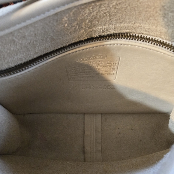 Vintage Coach Legacy Rambler in Sand - Picture 9 of 17